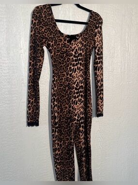Leopard-Print Long Sleeve Bodysuit / Jumpsuit in Brown